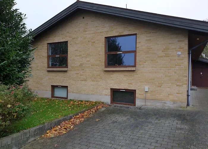 Underetage I Dronningborgvilla Lägenhet *